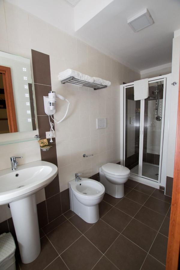 B&B Al Viale Foggia Exterior foto